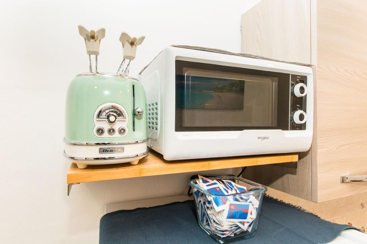 Piazza Bengasi Cozy Apartment Turin Bagian luar foto