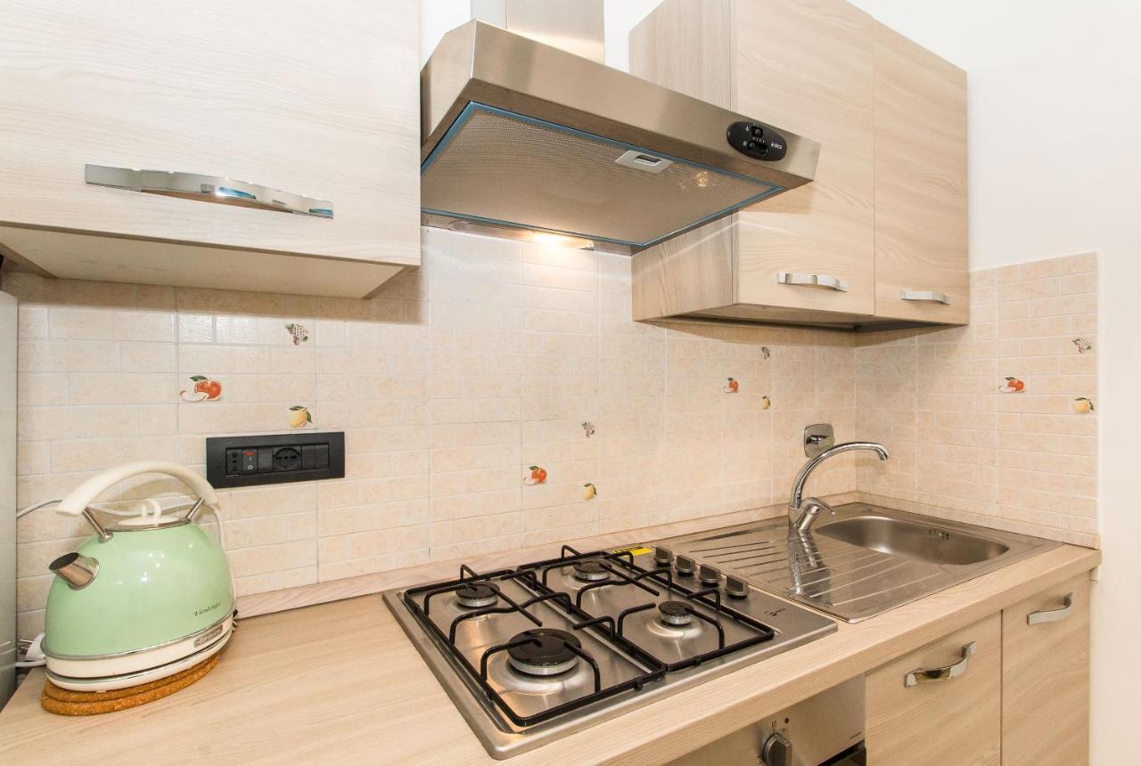 Piazza Bengasi Cozy Apartment Turin Bagian luar foto